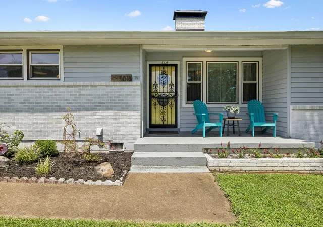 Photo 3 of Single family home for sale at 5018 Bonnahill Dr, Hermitage, TN 37076 | MLS# 3335770 | Listing updated on 2026-09-18