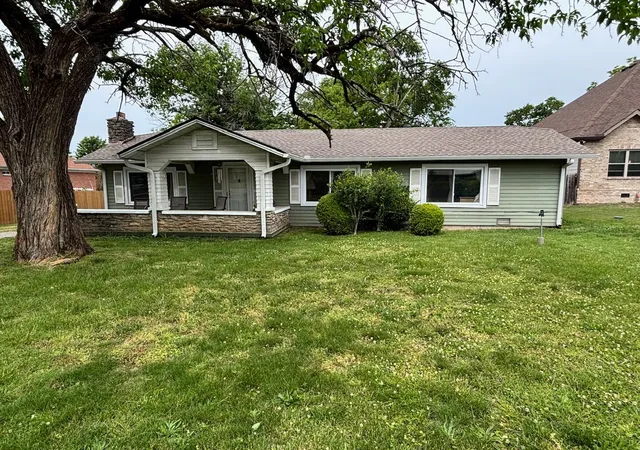 Photo 3 of Single family home for sale at 1522 Saunders Ave, Madison, TN 37115 | MLS# 3602254 | Listing updated on 2026-09-30