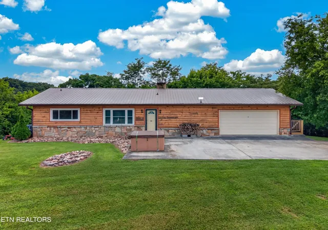 1st image of 2829 Indian Creek Rd, Dandridge, TN 37725 | MLS# 3319805