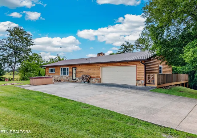 2nd image of 2829 Indian Creek Rd, Dandridge, TN 37725 | MLS# 3319805