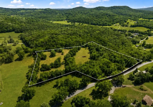 1st image of 180 Lake Hollow Rd, Woodbury, TN 37190 | MLS# 3319814