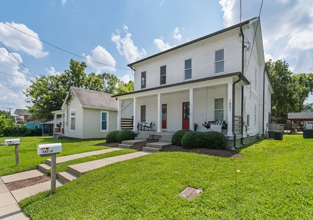 Photo 3 of Townhouse for sale at 1807b 4th Avenue N, Nashville, TN 37208 | MLS# 3501307 | Listing updated on 2026-09-06