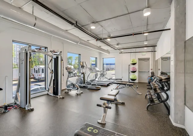2nd image of 920 S St, Nashville, TN 37203