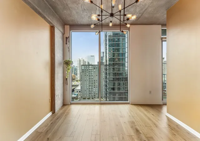 Photo 3 of Condo for sale at 415 Church St #1808, Nashville, TN 37219 | MLS# 3322546 | Listing updated on 2026-08-09