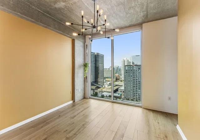 Photo 4 of Condo for sale at 415 Church St #1808, Nashville, TN 37219 | MLS# 3322546 | Listing updated on 2026-08-09