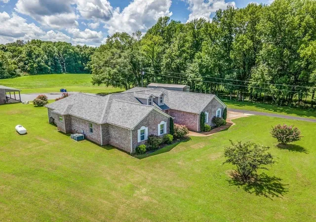 4th image of 1215 Beaver Creek Dr, Mason, TN 38049 | MLS# 3525558