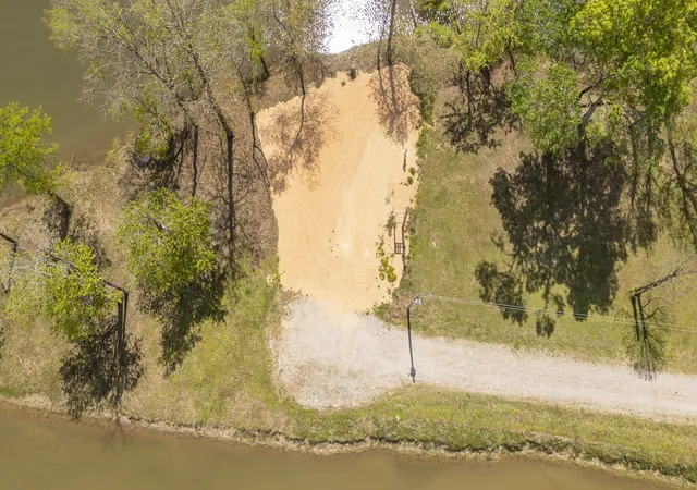 2nd image of 258 Drake Dr, Clifton, TN 38425 | MLS# 3320932