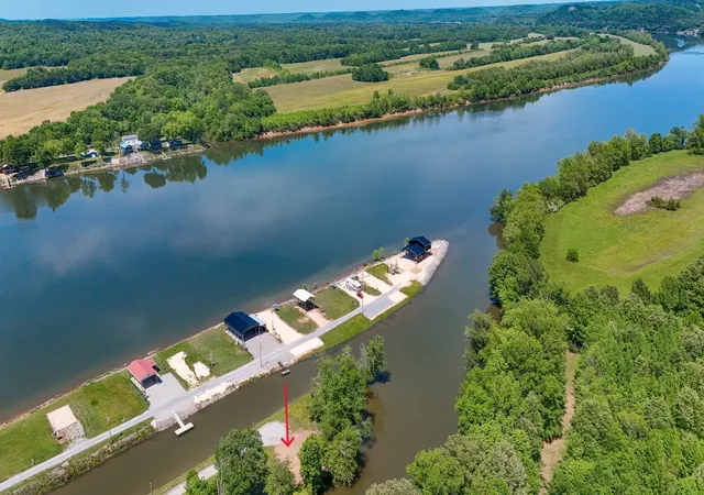 3rd image of 258 Drake Dr, Clifton, TN 38425 | MLS# 3320932