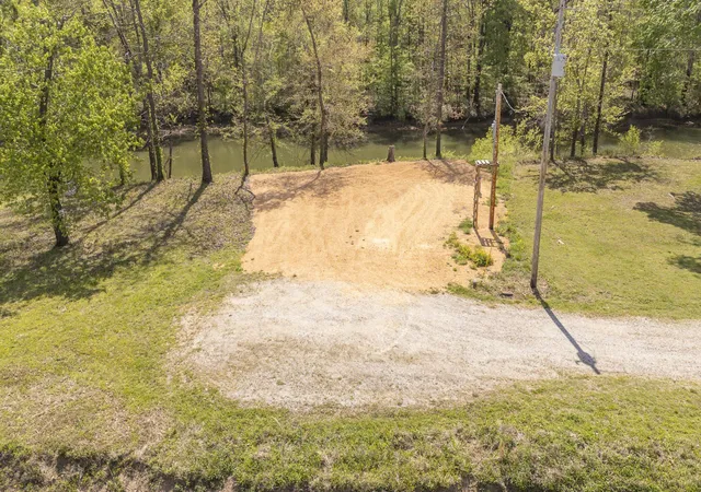 5th image of 258 Drake Dr, Clifton, TN 38425 | MLS# 3320932