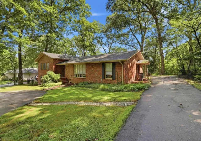 Photo 3 of Single family home for sale at 747 Timber Ln, Cookeville, TN 38501 | MLS# 3335799 | Listing updated on 2026-08-23