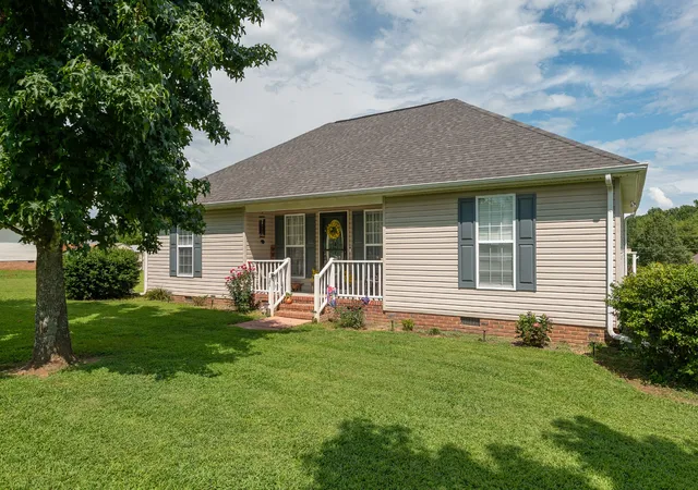 1st image of 27 Ridgeline Dr, Fayetteville, TN 37334 | MLS# 3339893