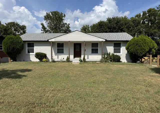 Photo 1 of Single family home for sale at 604 Harding Pl, Nashville, TN 37211 | MLS# 3501021 | Listing updated on 2026-09-19