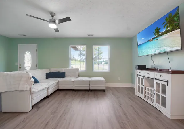 Photo 2 of Single family home for sale at 1555 Fairfield Rd, Westmoreland, TN 37186 | MLS# 3511174 | Listing updated on 2026-08-30