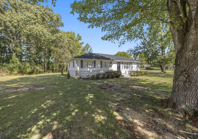 Photo 1 of Single family home for sale at 109 Flower Pt, Estill Springs, TN 37330 | MLS# 3602194 | Listing updated on 2026-10-06