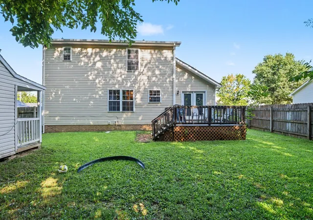 30th image of 1040 Roedeer Dr, Clarksville, TN 37042 | MLS# 3336262