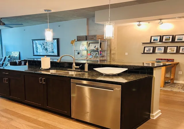 Photo 2 of Condo for sale at 301 Demonbreun St #715, Nashville, TN 37201 | MLS# 3619248 | Listing updated on 2026-10-12