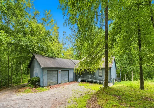 Photo 1 of Single family home for sale at 508 Old Stagecoach Ln, Erin, TN 37061 | MLS# 3531781 | Listing updated on 2026-10-28