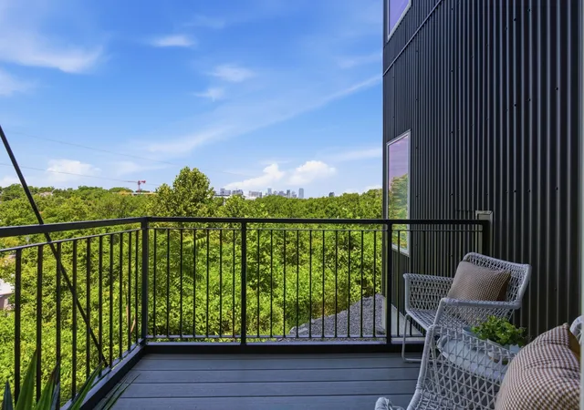 Photo 1 of Condo for sale at 400 Herron Dr #102, Nashville, TN 37210 | MLS# 3514352 | Listing updated on 2026-10-07