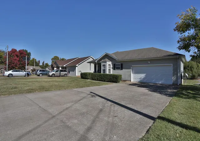 4th image of 3286 N Senseney Cir, Clarksville, TN 37042 | MLS# 3320084