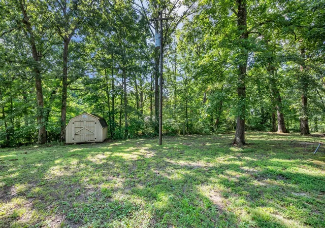 Listing Photo 4 - Condo for sale in building located at 102 W Hls Ter, Dickson, TN 37055