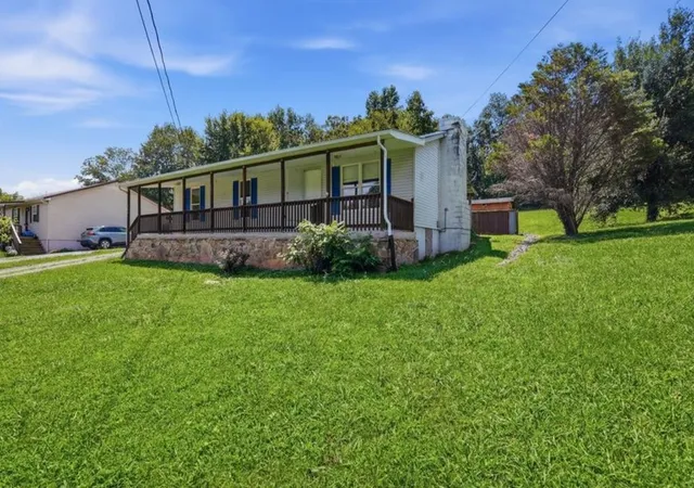 1st image of 280 Middle Dr, Sparta, TN 38583 | MLS# 3320106