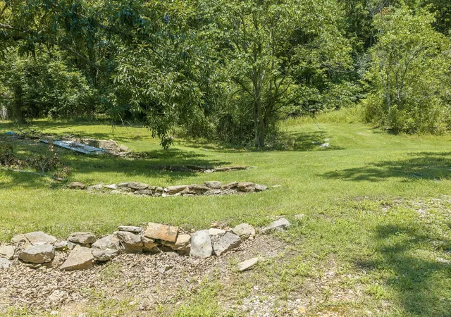 Photo 4 of Single family home for sale at 9558 Mount Carmel Rd, Decaturville, TN 38329 | MLS# 3501187 | Listing updated on 2026-08-31