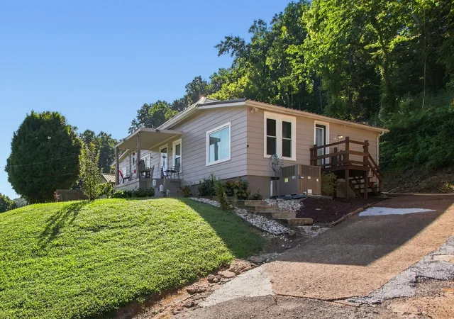 3rd image of 8565 Lawrenceburg Hwy, Mount Pleasant, TN 38474 | MLS# 3335732