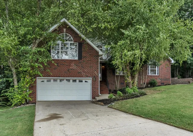 Photo 3 of Single family home for sale at 3701 Henricks Hl Dr, Smyrna, TN 37167 | MLS# 3513630 | Listing updated on 2026-08-30