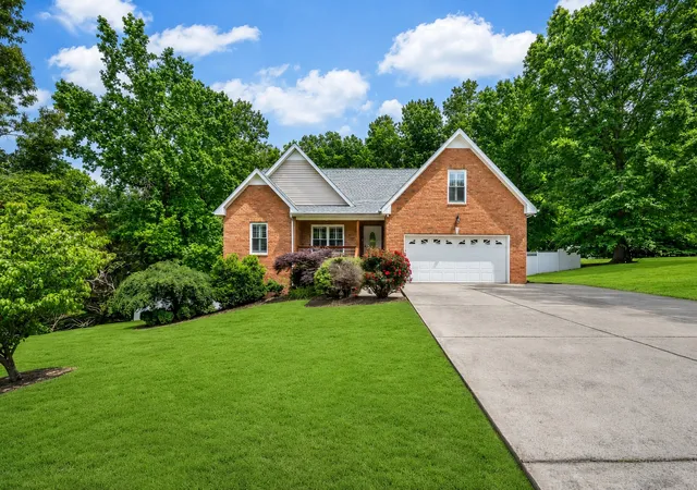 2nd image of 206 Eastwood Dr #A, Dickson, TN 37055 | MLS# 3320141