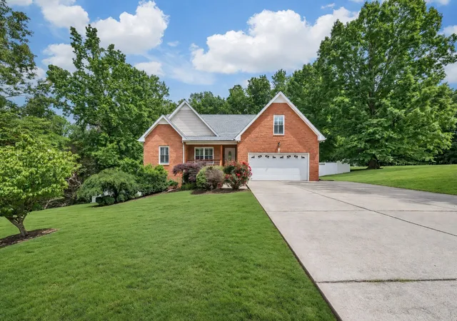 Single family home for sale at 206 Eastwood Dr #A, Dickson, TN 37055 | MLS# 3320141