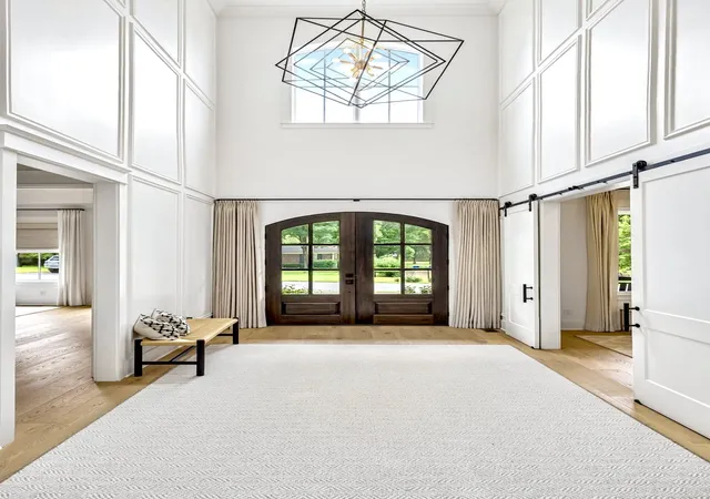 Photo 2 of Mansion for sale at 111 Gist St, Franklin, TN 37064 | MLS# 3336383 | Listing updated on 2026-09-04