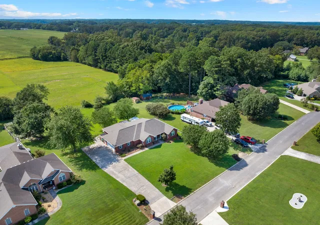 3rd image of 262 Crimson Dr, Winchester, TN 37398 | MLS# 3322405