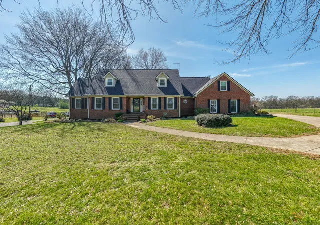 Photo 4 of Single family home for sale at 2685 Hampshire Pike, Columbia, TN 38401 | MLS# 3320180 | Listing updated on 2026-09-03