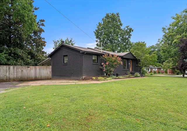 Photo 3 of Single family home for sale at 2707 Nodyne Dr, Nashville, TN 37214 | MLS# 3320232 | Listing updated on 2026-08-16