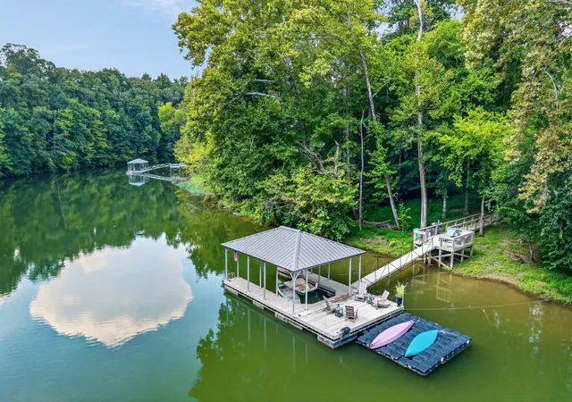 1st image of 18 Admiral Ln, Rock Island, TN 38581 | MLS# 3510883