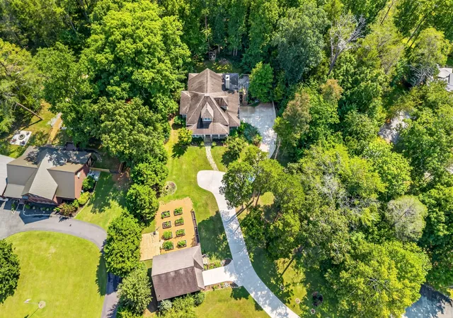 2nd image of 18 Admiral Ln, Rock Island, TN 38581 | MLS# 3510883