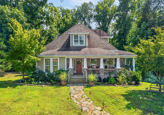 Photo 3 of Single family home for sale at 18 Admiral Ln, Rock Island, TN 38581 | MLS# 3510883 | Listing updated on 2026-08-15