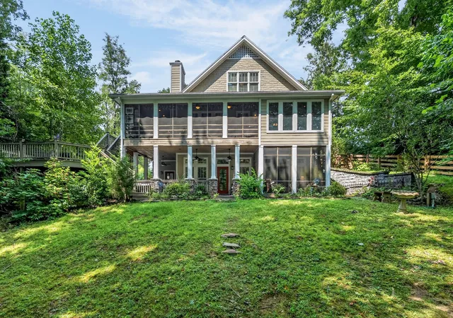 Photo 4 of Single family home for sale at 18 Admiral Ln, Rock Island, TN 38581 | MLS# 3510883 | Listing updated on 2026-08-15