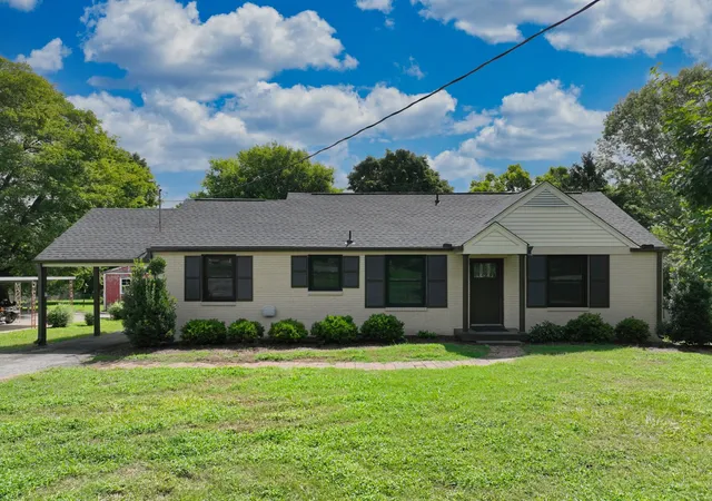 Photo 2 of Single family home for sale at 2213 Ridgecrest Dr, Nashville, TN 37216 | MLS# 3320570 | Listing updated on 2026-09-14