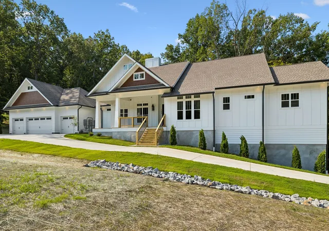 Photo 3 of Single family home for sale at 148 Laurel Furnace Rd, White Bluff, TN 37187 | MLS# 3510406 | Listing updated on 2026-09-23