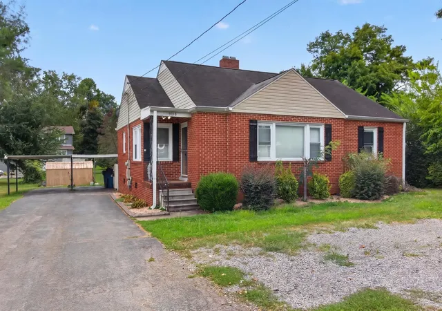 1st image of 1108 S Brittain St, Shelbyville, TN 37160 | MLS# 3320228