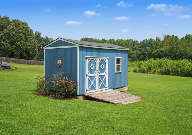 26th image of 324 Post Oak Rd E, Camden, TN 38320 | MLS# 3510750