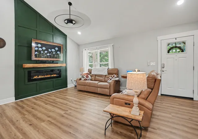Photo 4 of Single family home for sale at 324 Post Oak Rd E, Camden, TN 38320 | MLS# 3510750 | Listing updated on 2026-08-20