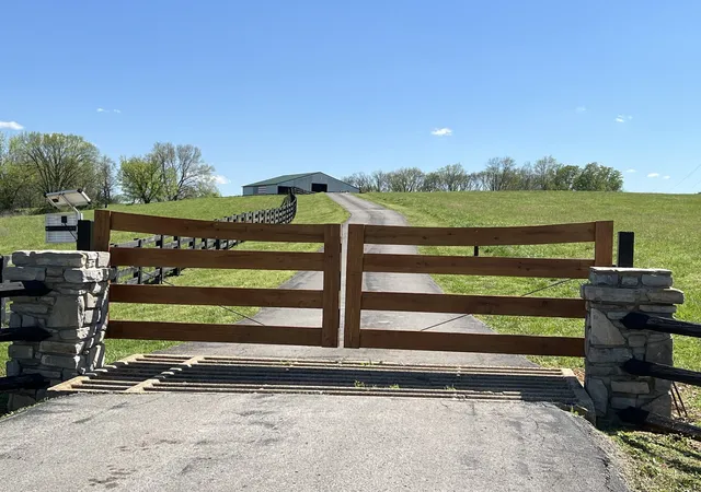5th image of 2202 Darks Mill Rd, Columbia, TN 38401 | MLS# 3320319