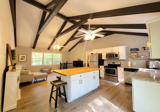2nd image of 1377 Four Seasons Dr, Smithville, TN 37166 | MLS# 3320327