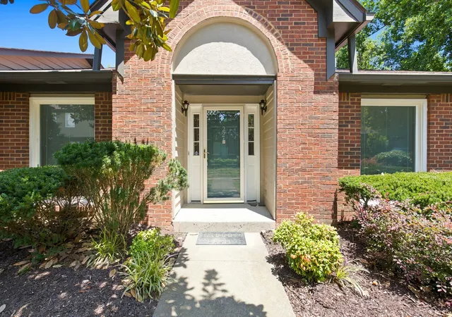 Photo 3 of Condo for sale at 224 Highland Villa Cir, Nashville, TN 37211 | MLS# 3513721 | Listing updated on 2026-08-29