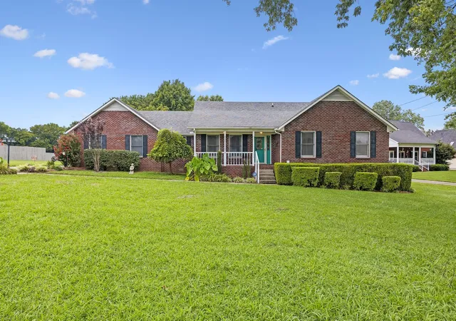 1st image of 130 Lakepointe Rd, La Vergne, TN 37086 | MLS# 3320529