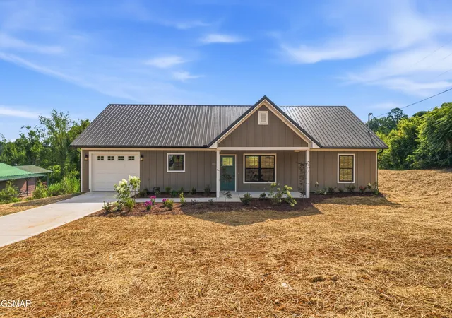 1st image of 2816 Holiday Hills Road, Kodak, TN 37764 | MLS# 3320397