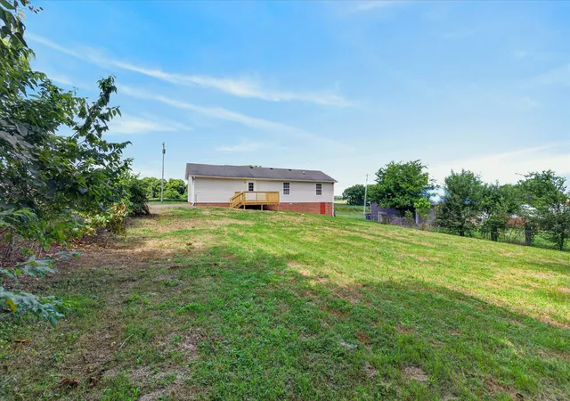 Photo 27 of Single family home for sale at 1824 Carneal Ln, Oak Grove, KY 42262 | MLS# 3320533 | Listing updated on 2026-08-20