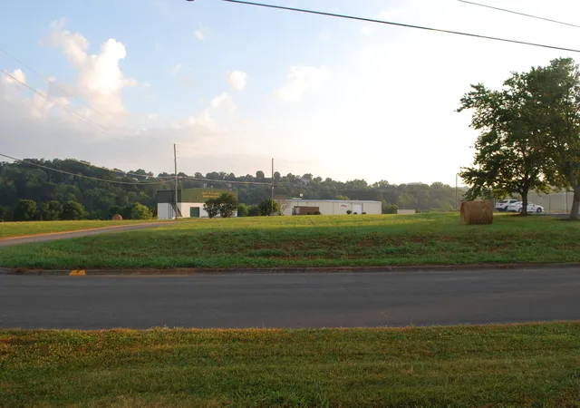 1st image of 72 Business Center Circle, Sevierville, TN 37876 | MLS# 3320519